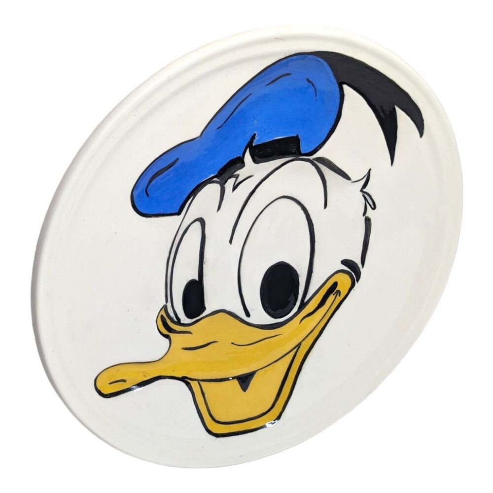 Disney World Donald Duck‎ Decorative Ceramic Wall Plate Dish 9” diameter Vtg - Picture 3 of 3